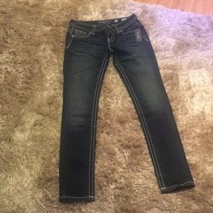 Never worn Miss Me jeans! Size 27, 31 inch inseam